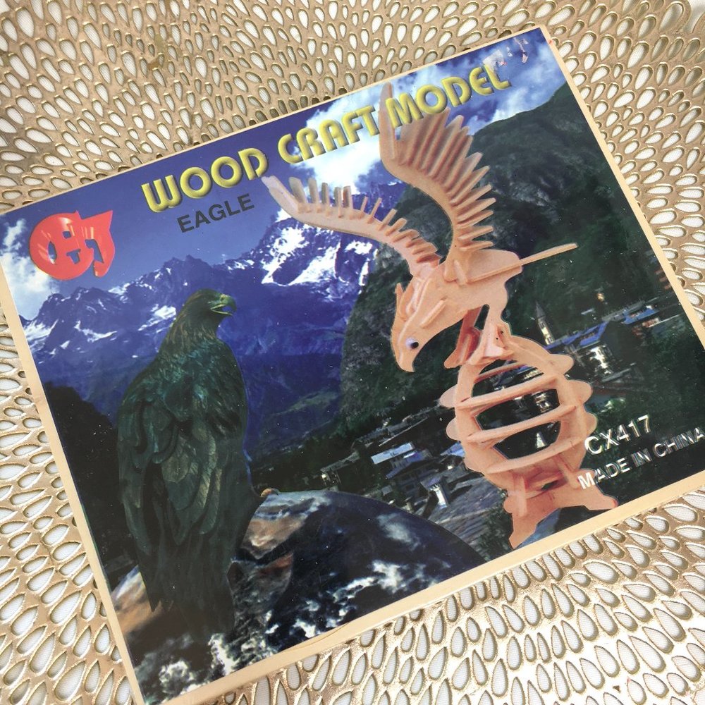 3 D Wood Puzzle Eagle  & Globe NWT